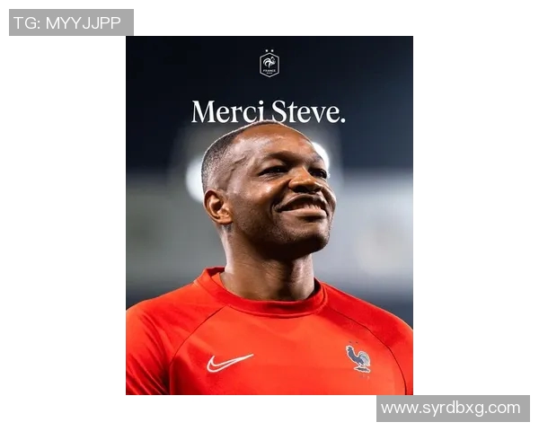 法国足球明星加盟曼联引发全球关注球迷热议未来表现