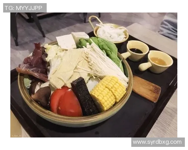 国外足球明星聚餐火锅盛宴揭秘球场外的美食情缘