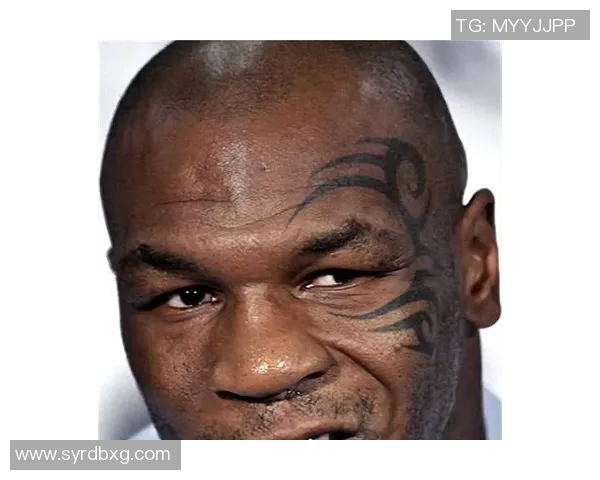 巴西光头退役足球明星的传奇人生与辉煌成就回顾 巴西光头退役足球明星的传奇人生与辉煌成就回顾